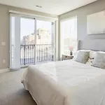 Landing At Vecina - 1 Bedroom In Stone Oak