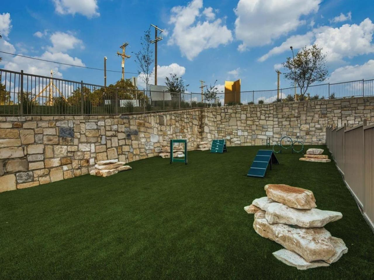 Landing At Vecina - 1 Bedroom In Stone Oak * San Antonio